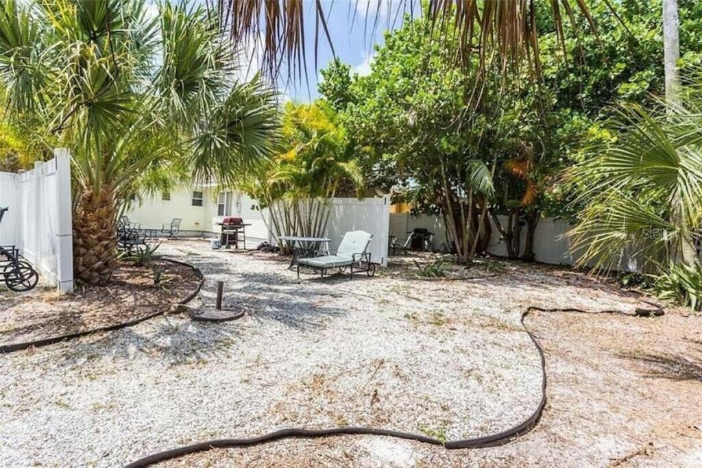 Lovely 1 Bedroom Unit Across From Lido Key Beach Sarasota Eksteriør billede