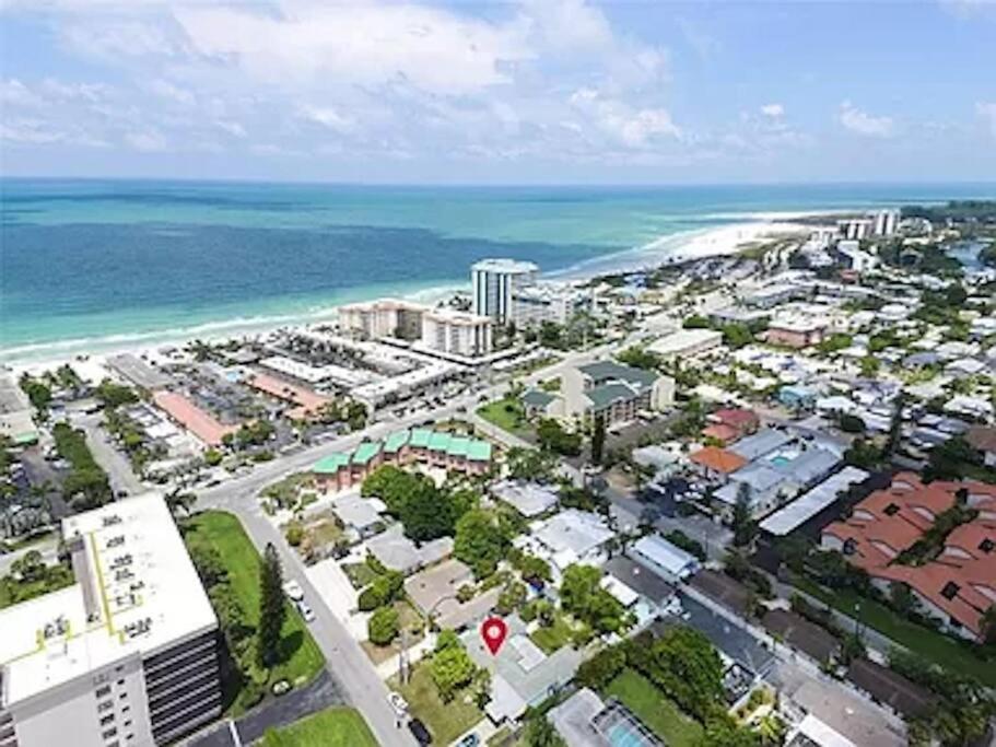Lovely 1 Bedroom Unit Across From Lido Key Beach Sarasota Eksteriør billede