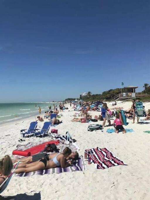 Lovely 1 Bedroom Unit Across From Lido Key Beach Sarasota Eksteriør billede